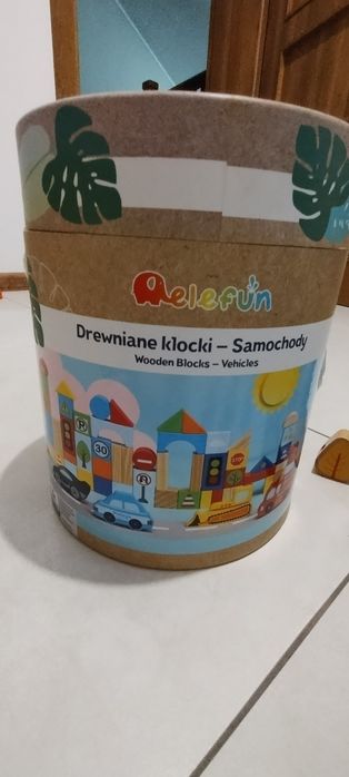 Drewniane klocki - samochody Elefun