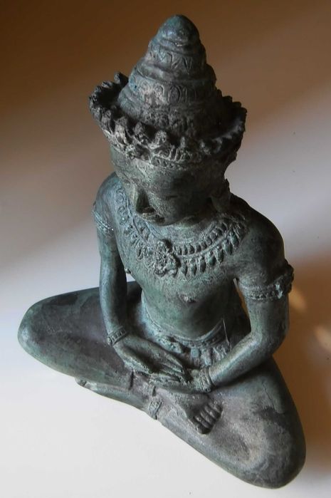"Buda em Meditação" em bronze verdigri: Transmitindo Paz e Serenidade