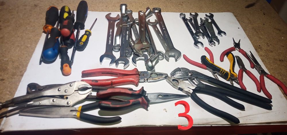 Vendo ferramentas em ótimo estado de conservação