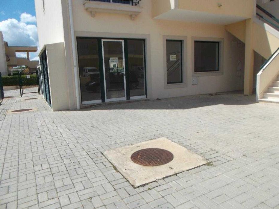 Arrendamento de espaço comercial em Vale de Parra