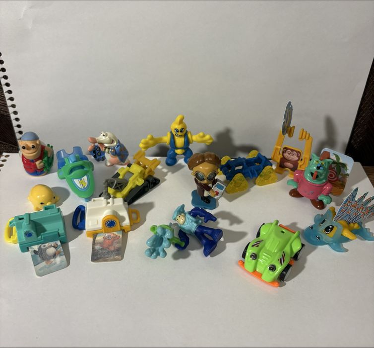 Кіндер ДС, DC равлик боб, старі кіндери, playmobil Marvel