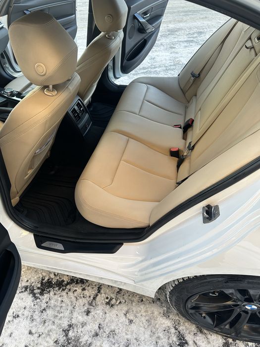 BMW 328i F30 2015 n26