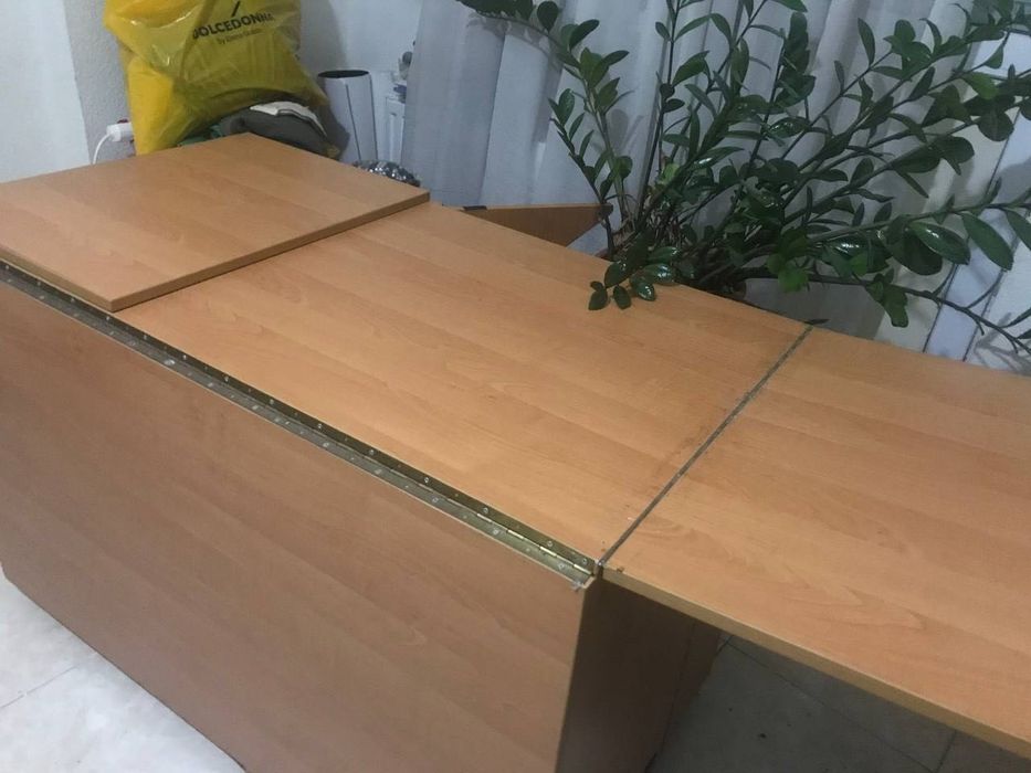 Стіл-трансформер для шиття і крою