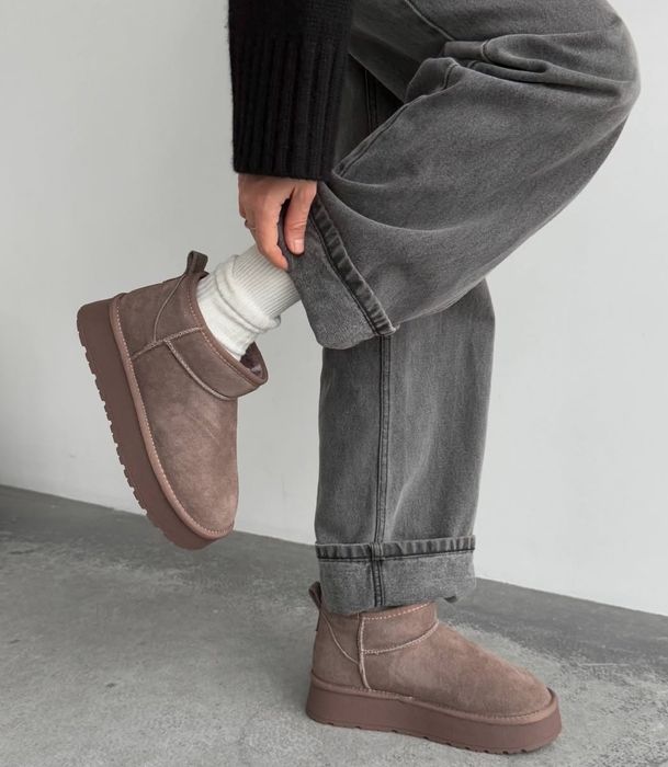 Ультракороткі уггі