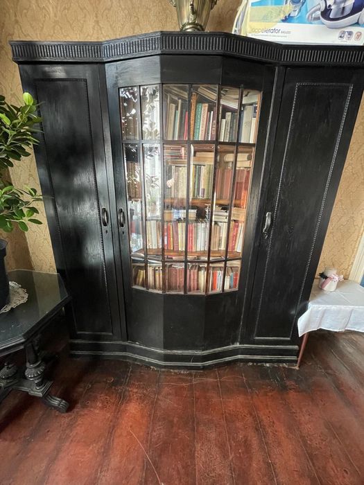 Sprzedam biblioteczkę