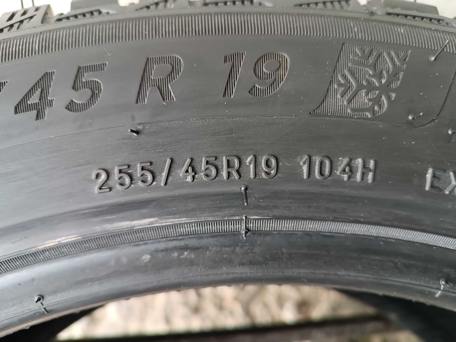 Зимові шини 255/45+235/50 R19 Michelin x-ice north 4	22,24 роки