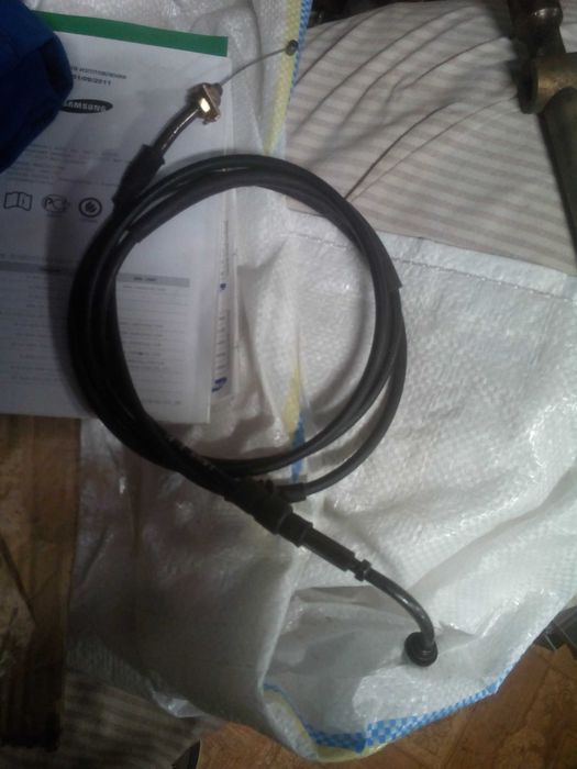 Тросик газа оригинальный на PIAGGIO X9 500