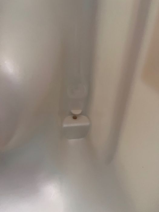 Продам детскую ванночку со сливом и адаптерами под любую ванную