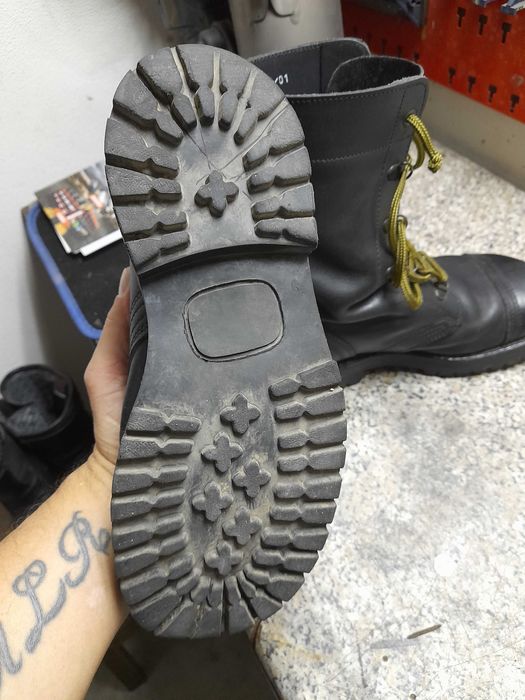Botas de paraquedista novas n° 37 e n° 41. Troco por 39/40