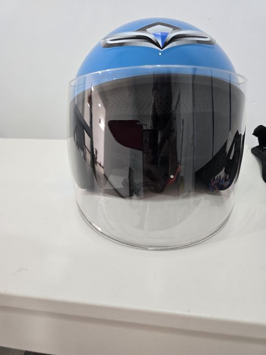 Capacete e luvas criança