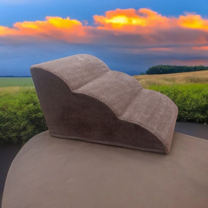 Продам лесенку-пандус для таксы и других маленьких собак