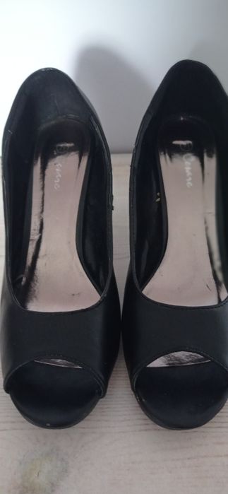 Szpilki skórzane damskie czarne, roz. 37-38.