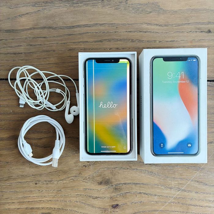 iPhone X 64GB + Słuchawki - Uszkodzony / Sprawny