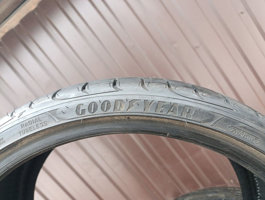 Нові літні шини  Godiyear 235/30 R20
