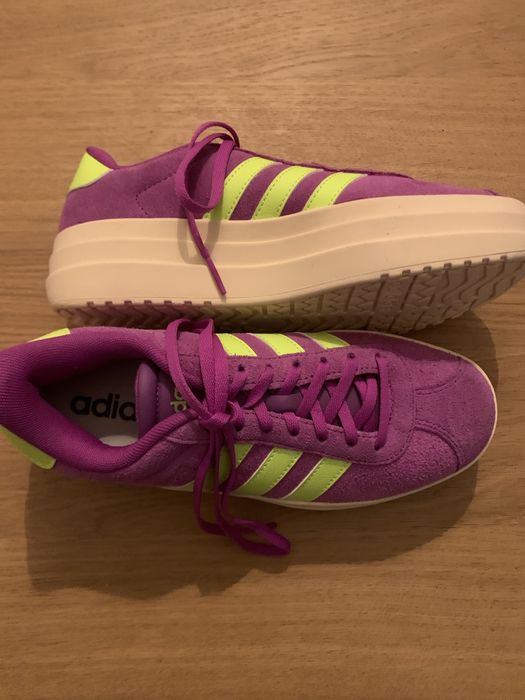 Ténis Adidas nr38
