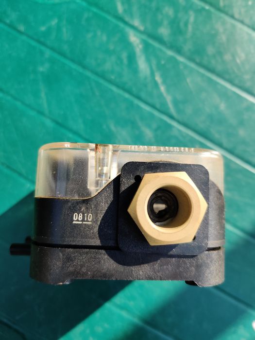 Dungs LGW 10 A2 (Датчик давления, реле давления, датчик-реле)