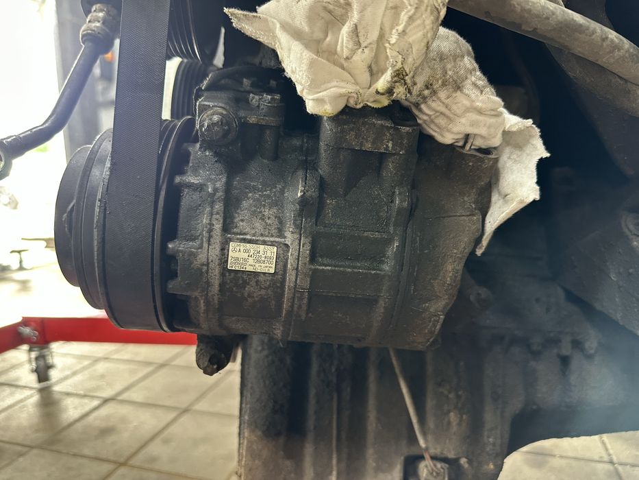 Компрессор кондиционера а0002343111 Мерседес Вито 638, Спринтер, МЛ