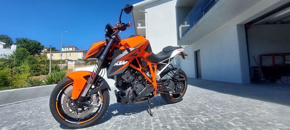 ktm 1000cc