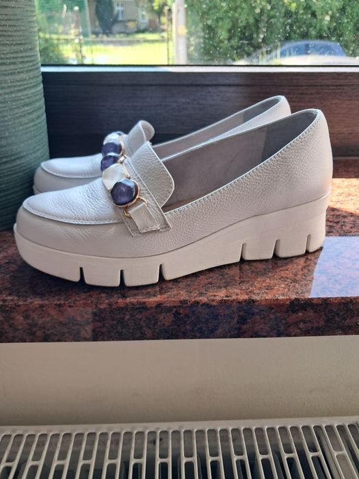 Buty  białe rozmiar 36