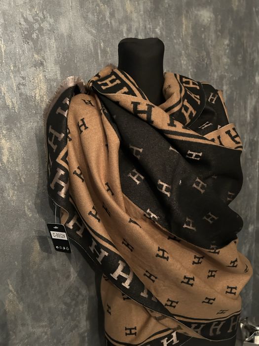 Piekny szal 70% viscoza duzy 195x70