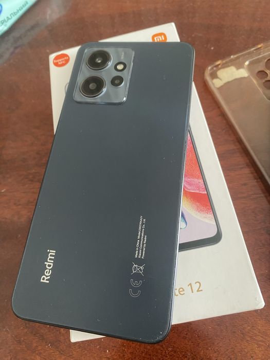 Продам телефон xiaomi redmi not 12 4+4/128