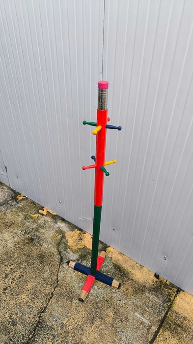 Cabide de criança formato Lápis