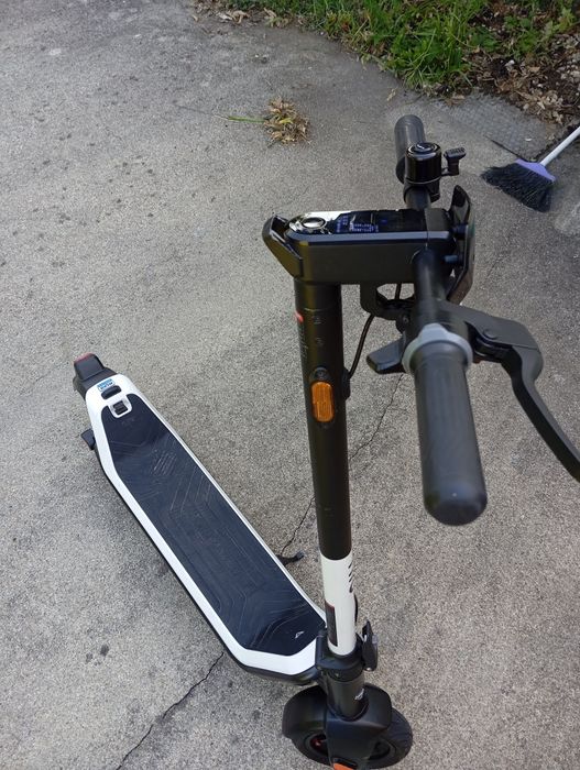 Trotinet NIU KQi3 Sport