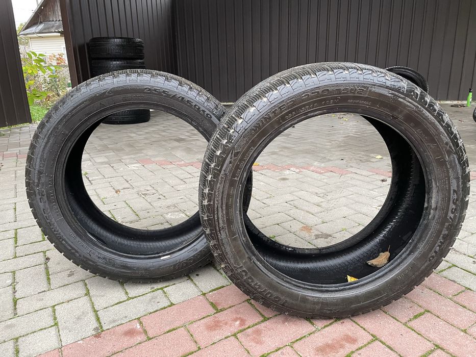 зимова резина 255/45/R18 пара