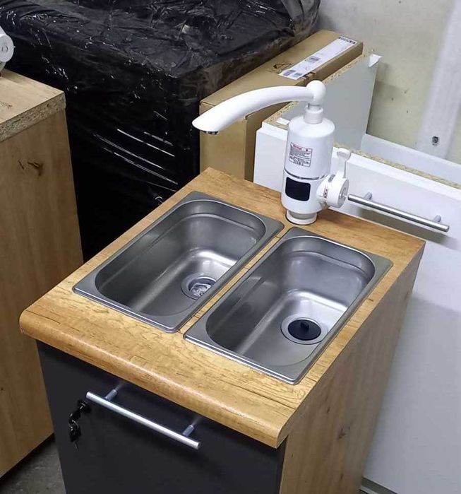 Mobilny kącik sanitarny 2 komorowy / Szafka gastro / Szafka sanepid