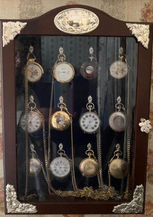 Bonita coleção de 12 relógios de bolso
