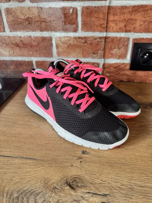 Nike Flex Experience 5
