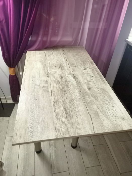 Стол кухонный  навесной крепится к стене 120×65