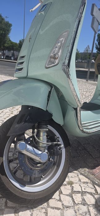 Vespa  Primavera 125cc euro5+ acidentada