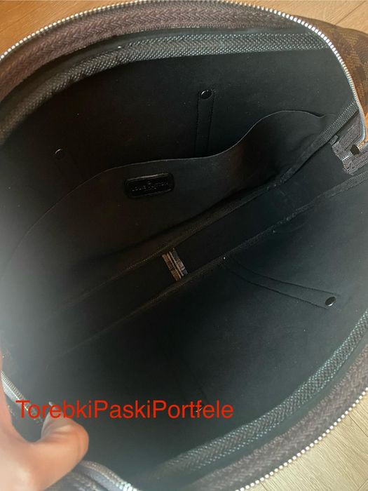 Nowa aktówka / torba na laptopa LV.