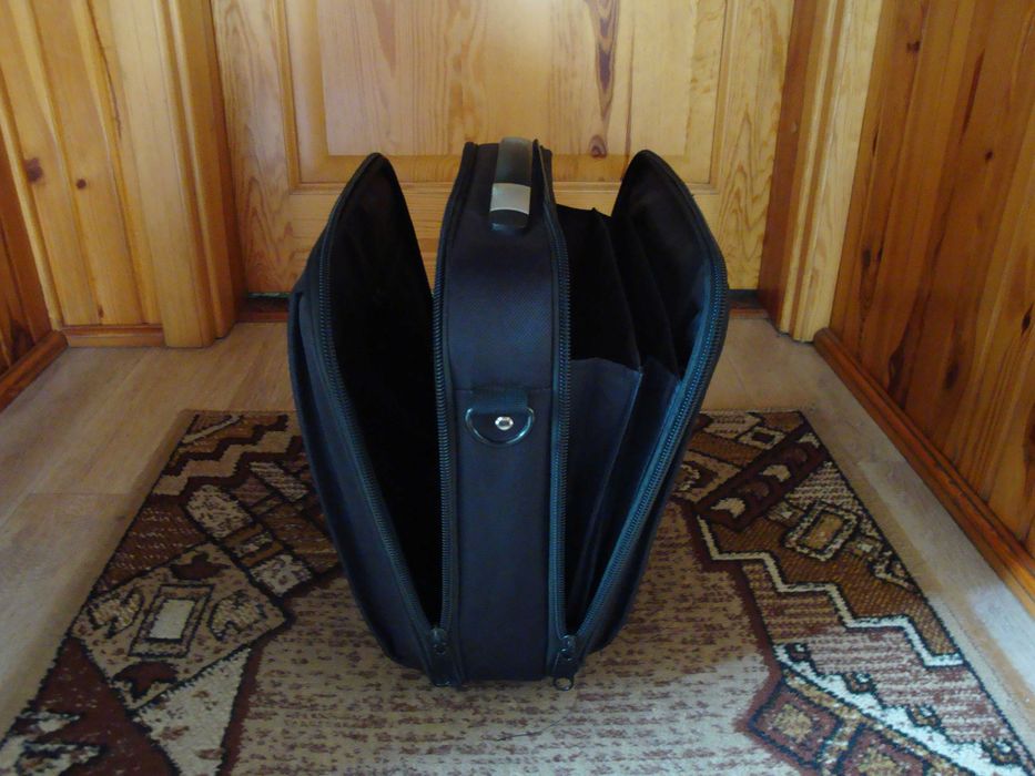 Torba, walizeczka do laptopa - nowa.