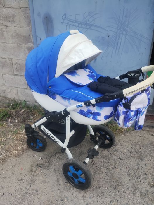 Продам коляску 2в1