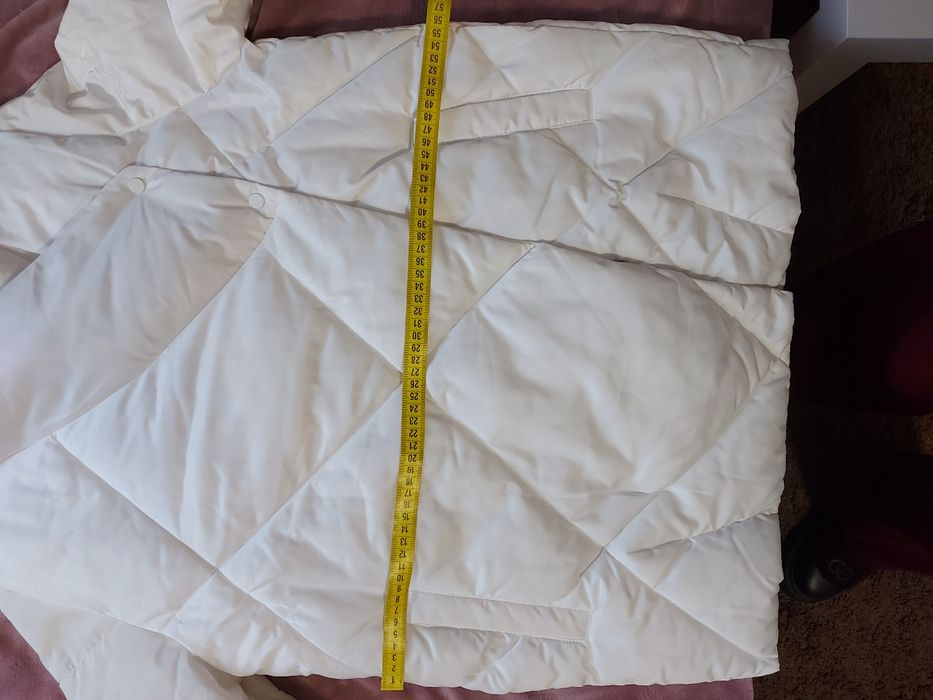 Куртка жіноча біла