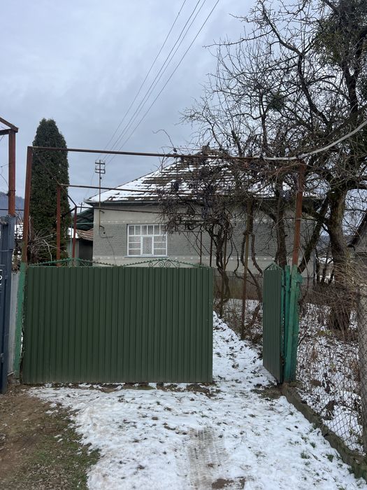 Продаж будинку в Лавках