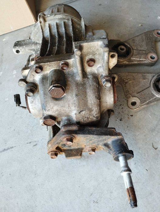 Dyfer most tył Mazda CX9 4x4  2.5