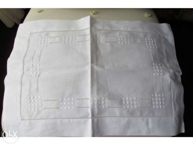 Conjunto naperons bordados