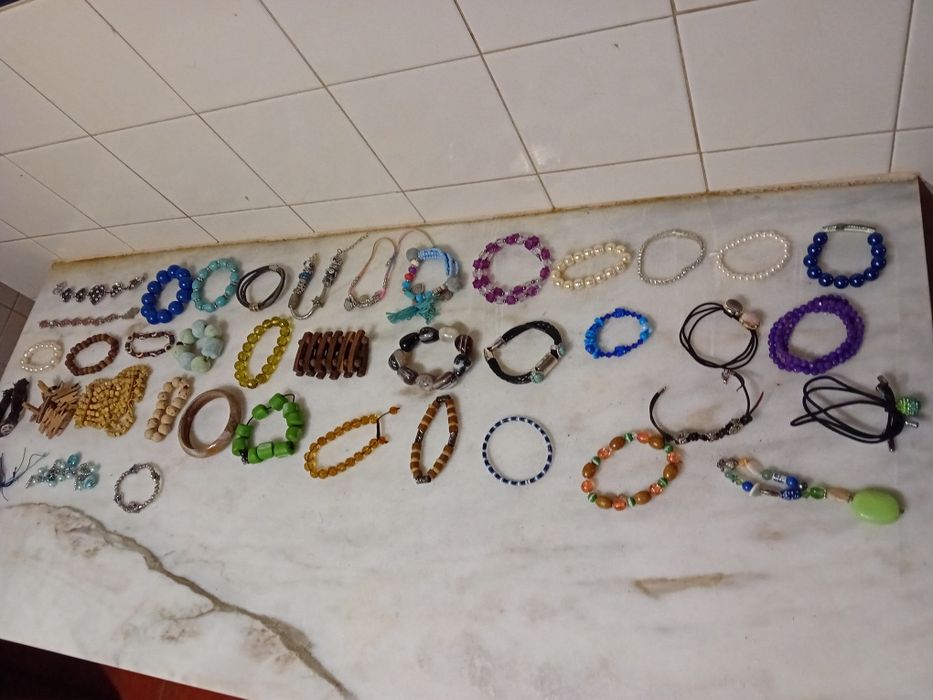 Conjunto de 40 Pulseiras