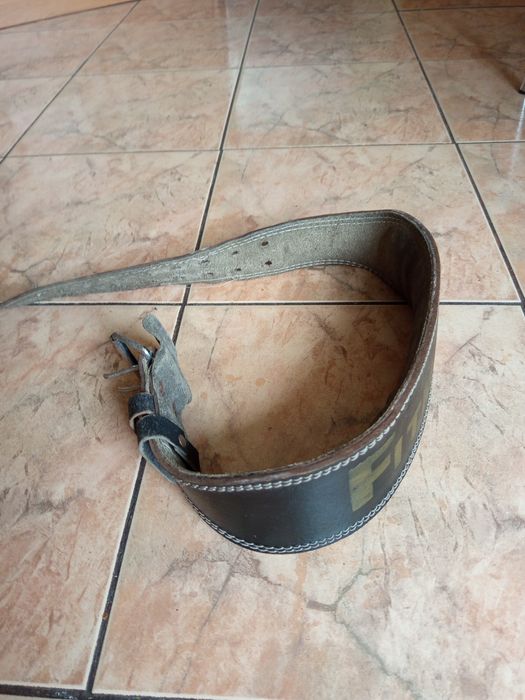 Pas do podnoszenia ciężarów