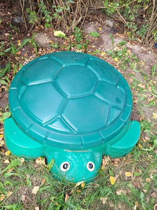 Fisher Price - zjeżdżalnia i piaskownica