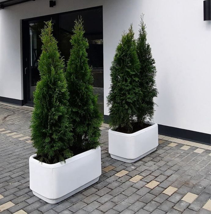 Вазоны бетонные б/у