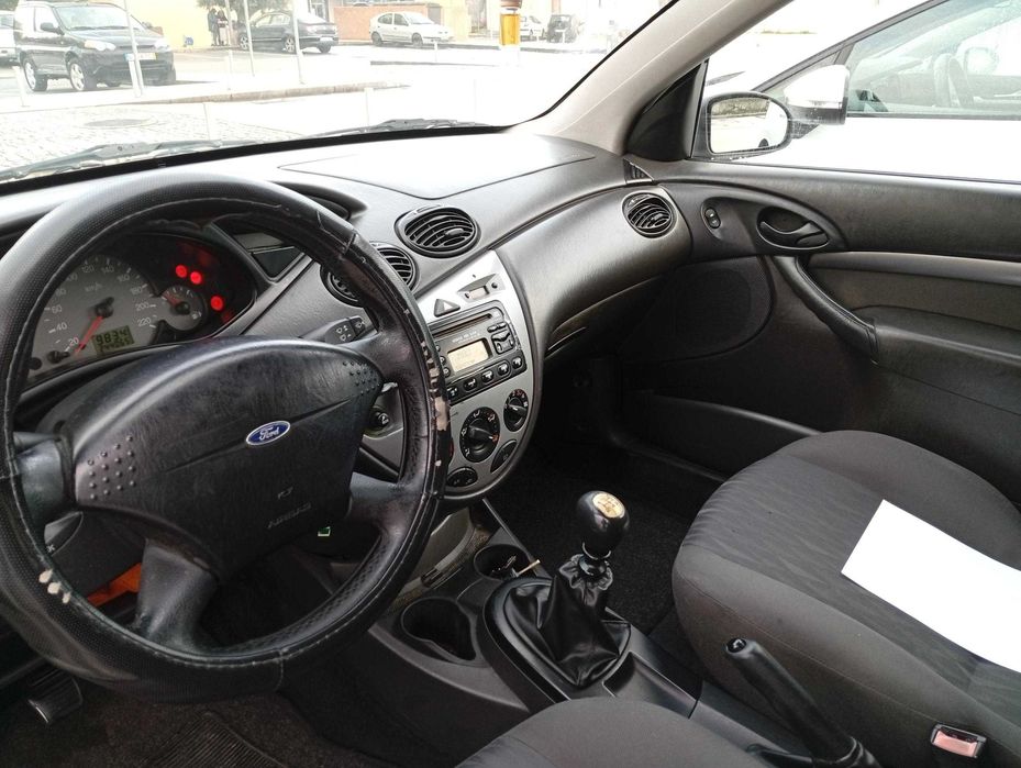 Vendo Ford Focus SportVan 1.8 TDCI 115 cv - não aceito trocas