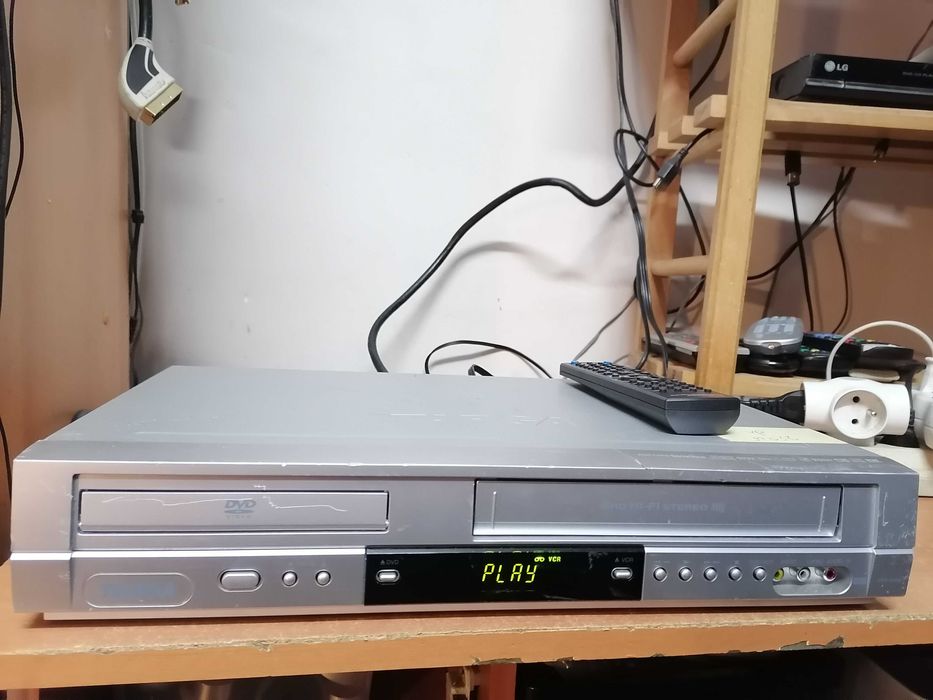 Magnetowid VHS Targa DVP-5300X ( LG )Pilot HIFI Stereo