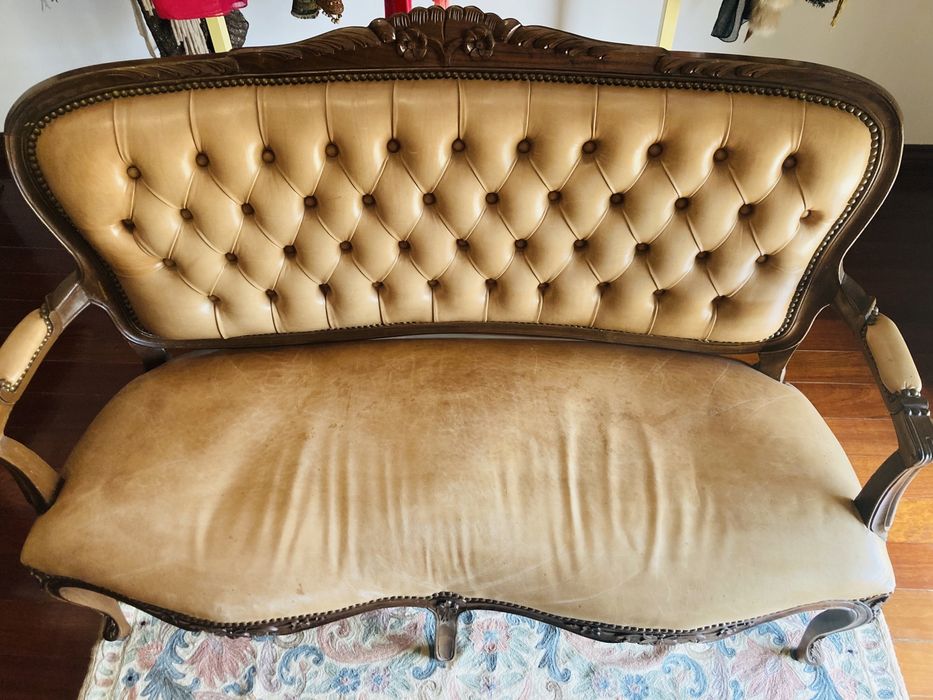 Sofá 2 lugares em pele