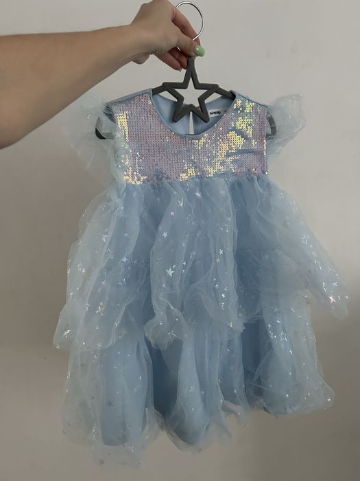 Платье  с паетками