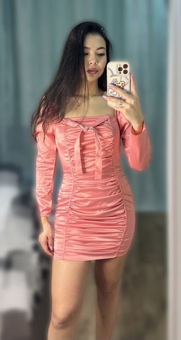 Атласное мини платье розовое boohoo РАСПРОДАЖА