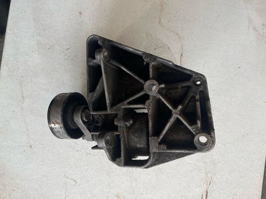 інші мото Ролік двигуна bmw e46 e39 2,0d m47 інші мото запч